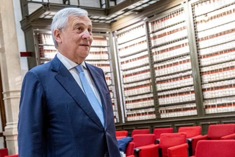 modene tajani quiconque nest pas italien et commet un delit doit etre expulse
