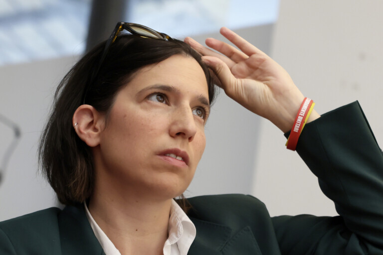pd schlein fi aucune volonte de former une coalition elargie