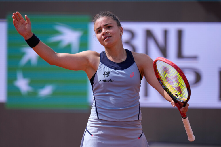 tennis classement wta paolini sort du top 10 sabalenka toujours en tete