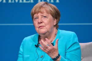 ukraine merkel leurope nexploite pas suffisamment son potentiel diplomatique