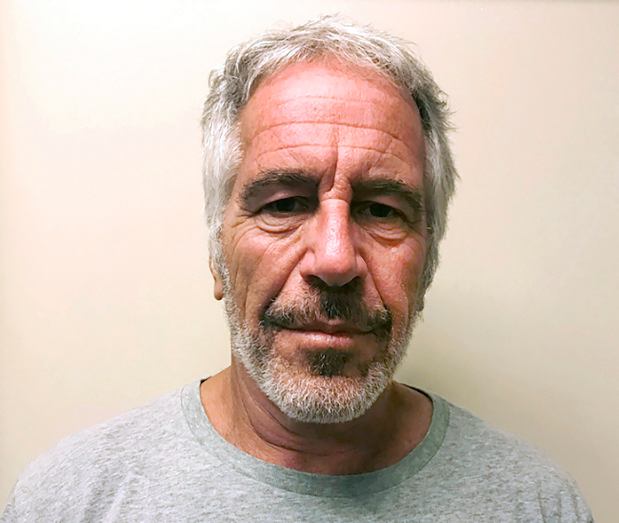 affaire epstein enquete au royaume uni sur deux accusations dabus sexuels sur mineurs