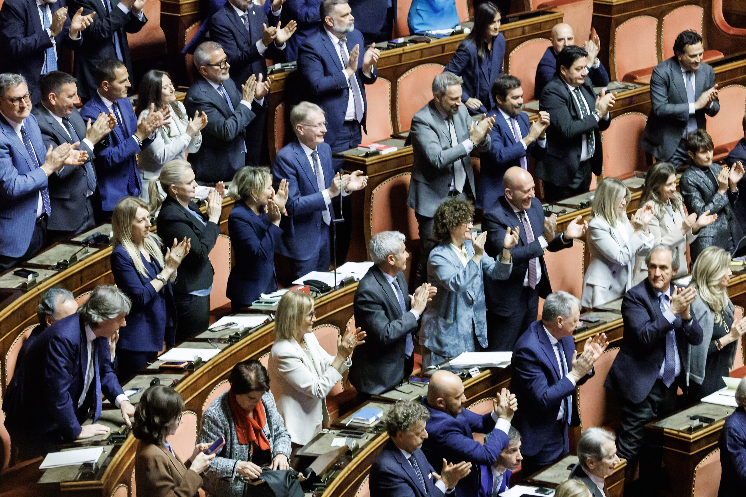 Fin de vie : le centre-droit relance le délai pour les amendements, l'idée serait d'impliquer les médecins généralistes 1 fin de vie le centre droit relance le delai pour les amendements lidee serait dimpliquer les medecins generalistes scaled