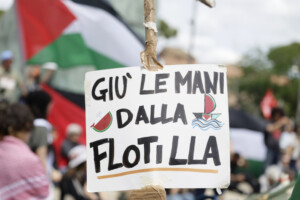 flottille israel des projectiles non letaux ont ete tires sur les bateaux