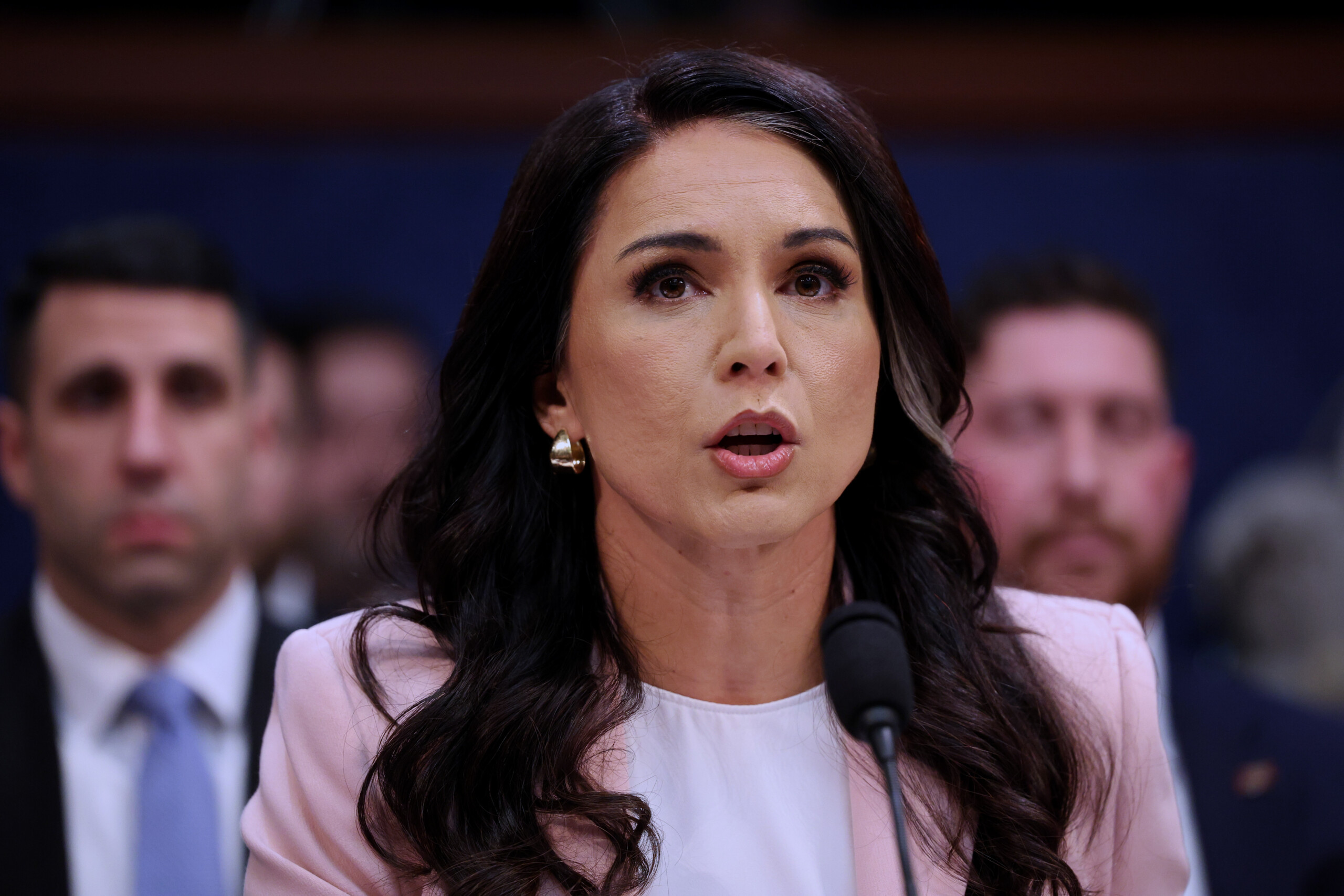 États-Unis, médias : la directrice du renseignement Tulsi Gabbard a démissionné 1 etats unis medias la directrice du renseignement tulsi gabbard a demissionne scaled