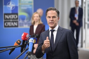 otan rutte les allies accelerent pour atteindre lobjectif de 5 de depenses de defense