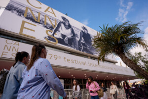 cannes la palme dor sera decernee ce soir the black ball pourrait creer la surprise