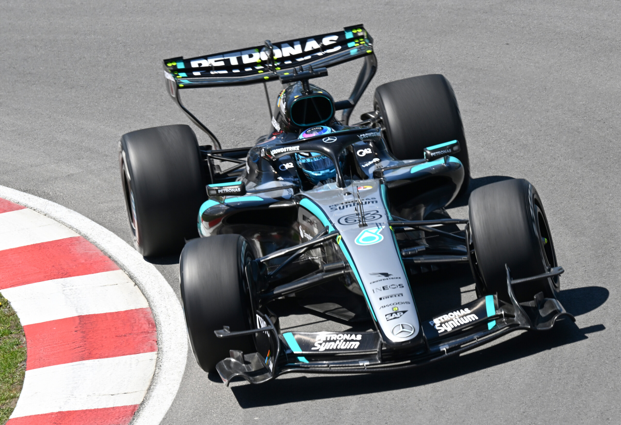 f1 gp du canada russell en pole position pour la course sprint antonelli deuxieme scaled