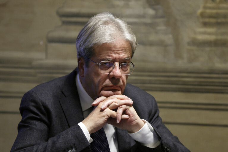 ia gentiloni la domination des etats unis et de la chine met en peril la souverainete de lue