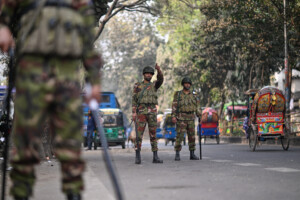 bangladesh un camion se renverse sur lautoroute au moins 15 morts