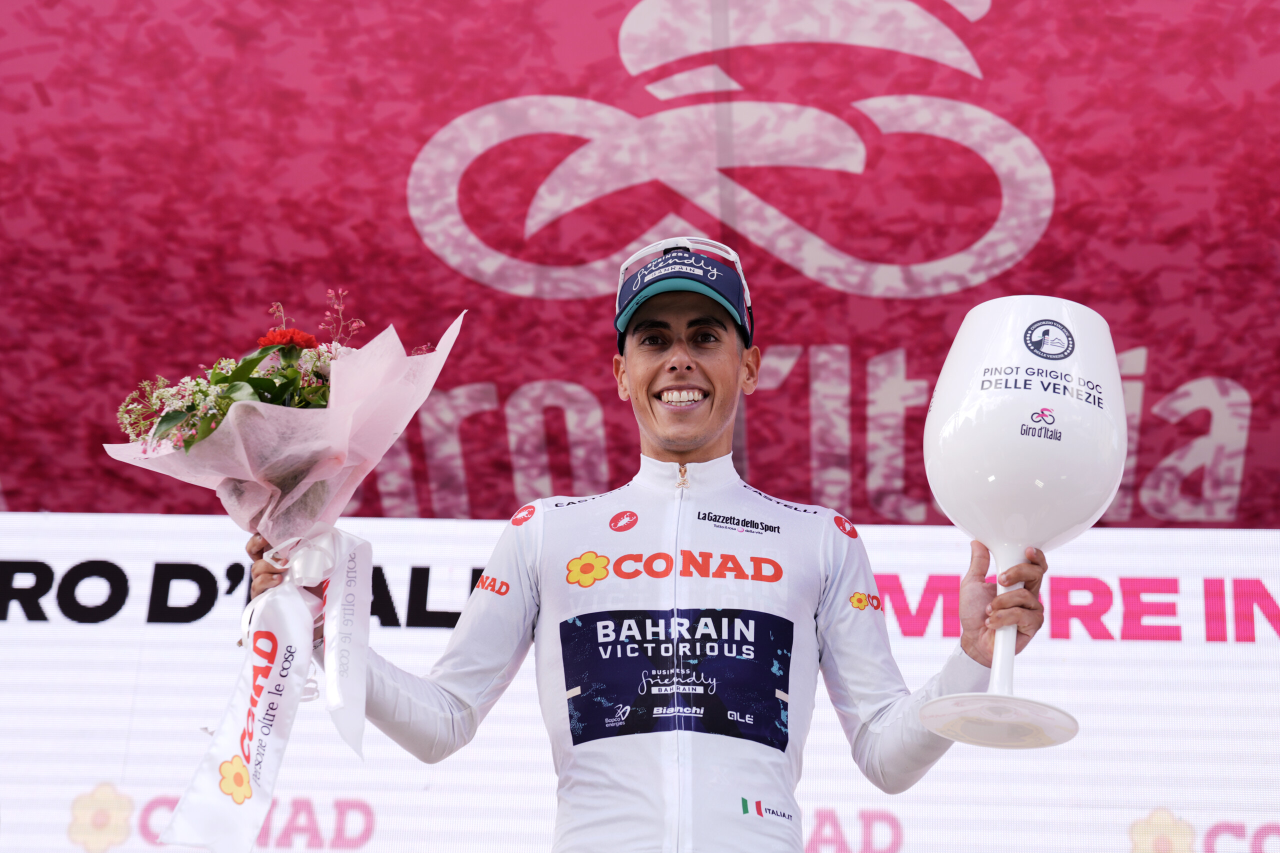 Tour d'Italie : Eulalio conserve le maillot blanc Conad 1 tour ditalie eulalio conserve le maillot blanc conad scaled