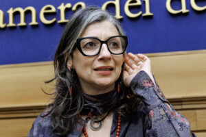 etats unis washington reintroduit des sanctions contre francesca albanese