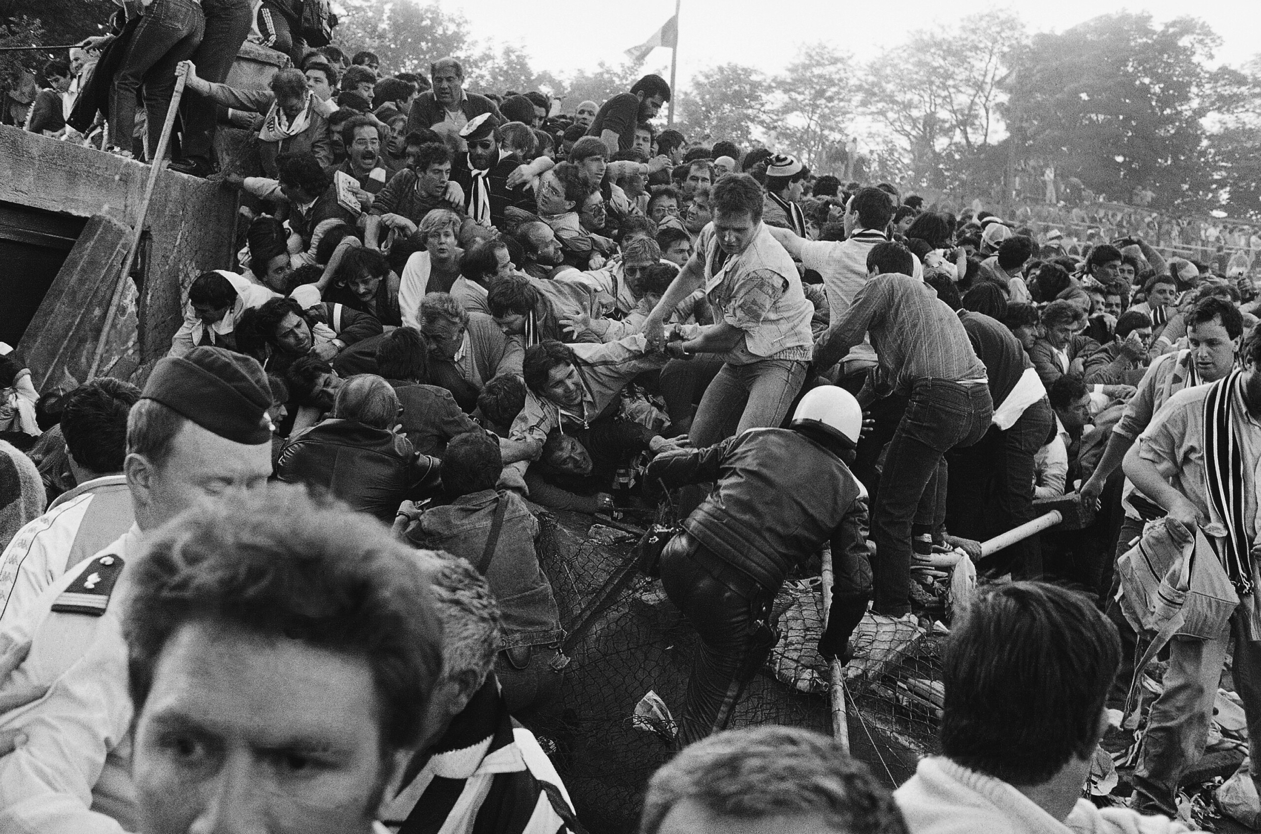 Football : la Juve rend hommage aux victimes de la tragédie du Heysel : « À jamais dans nos cœurs » 1 football la juve rend hommage aux victimes de la tragedie du heysel a jamais dans nos coeurs scaled