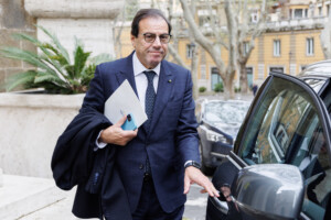 fiscalite leo reforme presque prete baisse des impots pour la classe moyenne et lutte contre levasion fiscale
