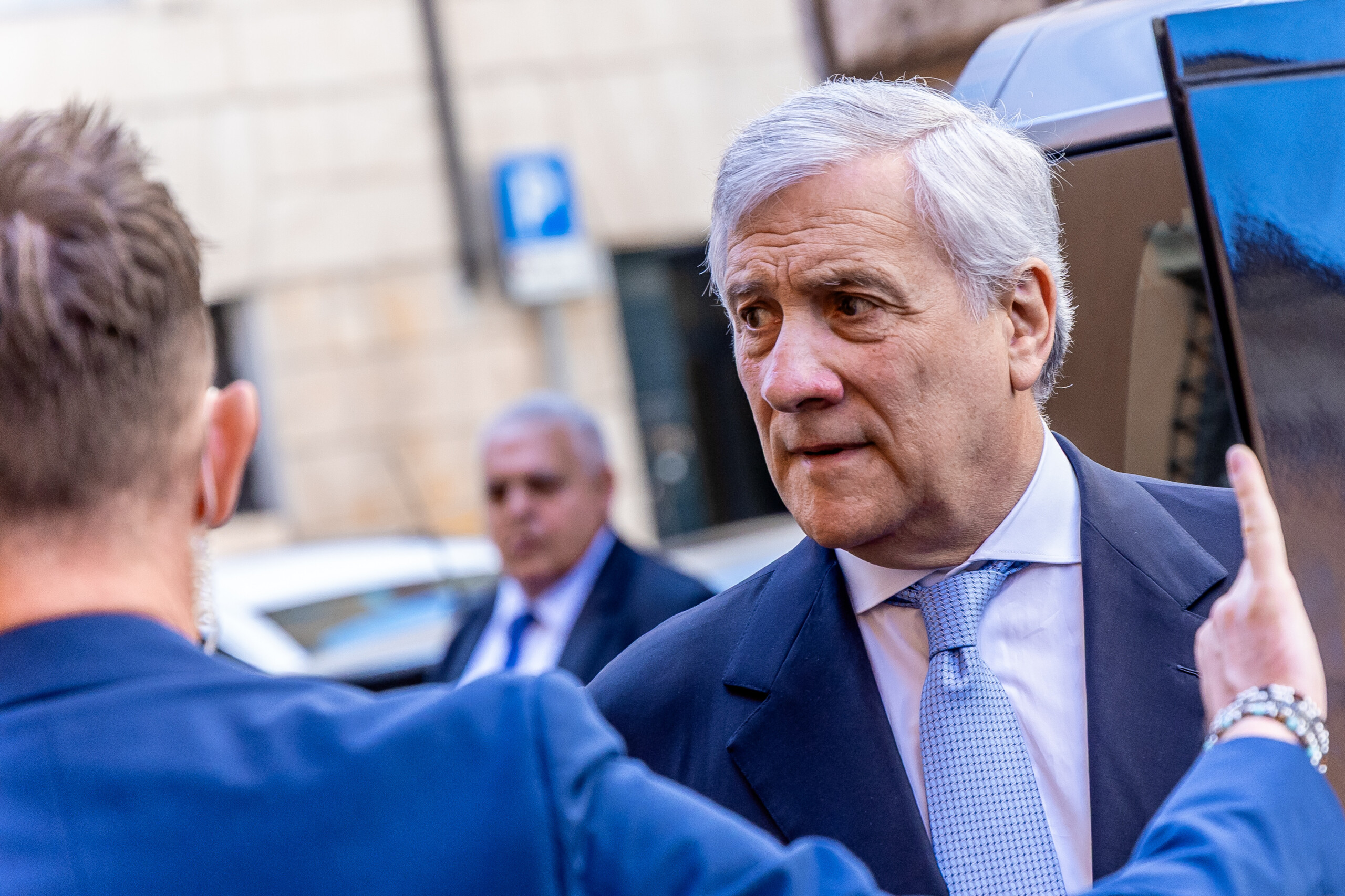 2 juin, Tajani : « Salvini absent ? Je n'ai pas vu Conte ni Schlein non plus, c'est dommage » 1 2 juin tajani salvini absent je nai pas vu conte ni schlein non plus cest dommage scaled
