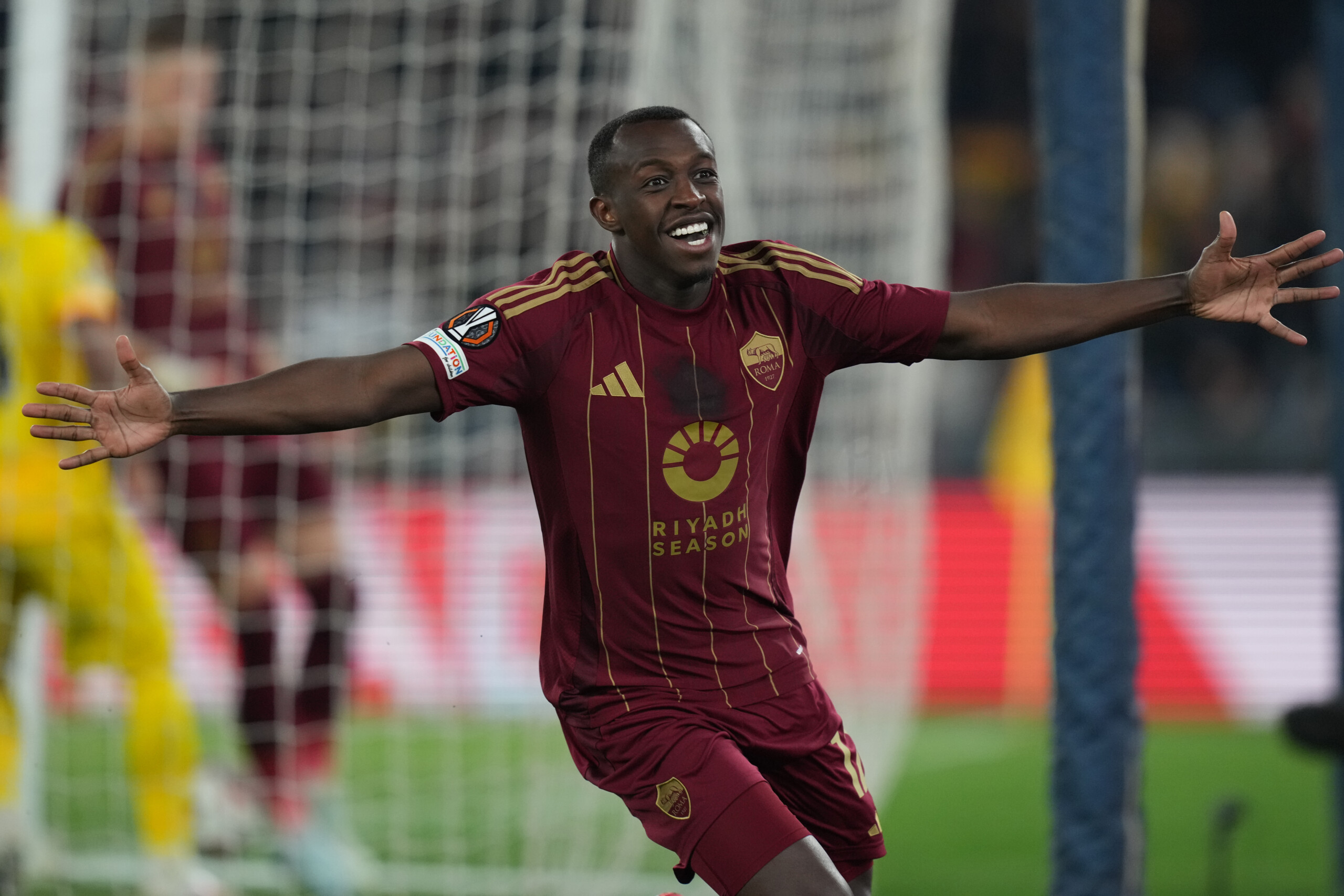 football rome cede saud abdulhamid au lens scaled