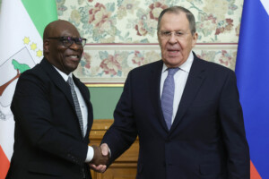 ukraine lavrov nous sommes prets a negocier mais lautre partie ne fait pas preuve de la meme volonte