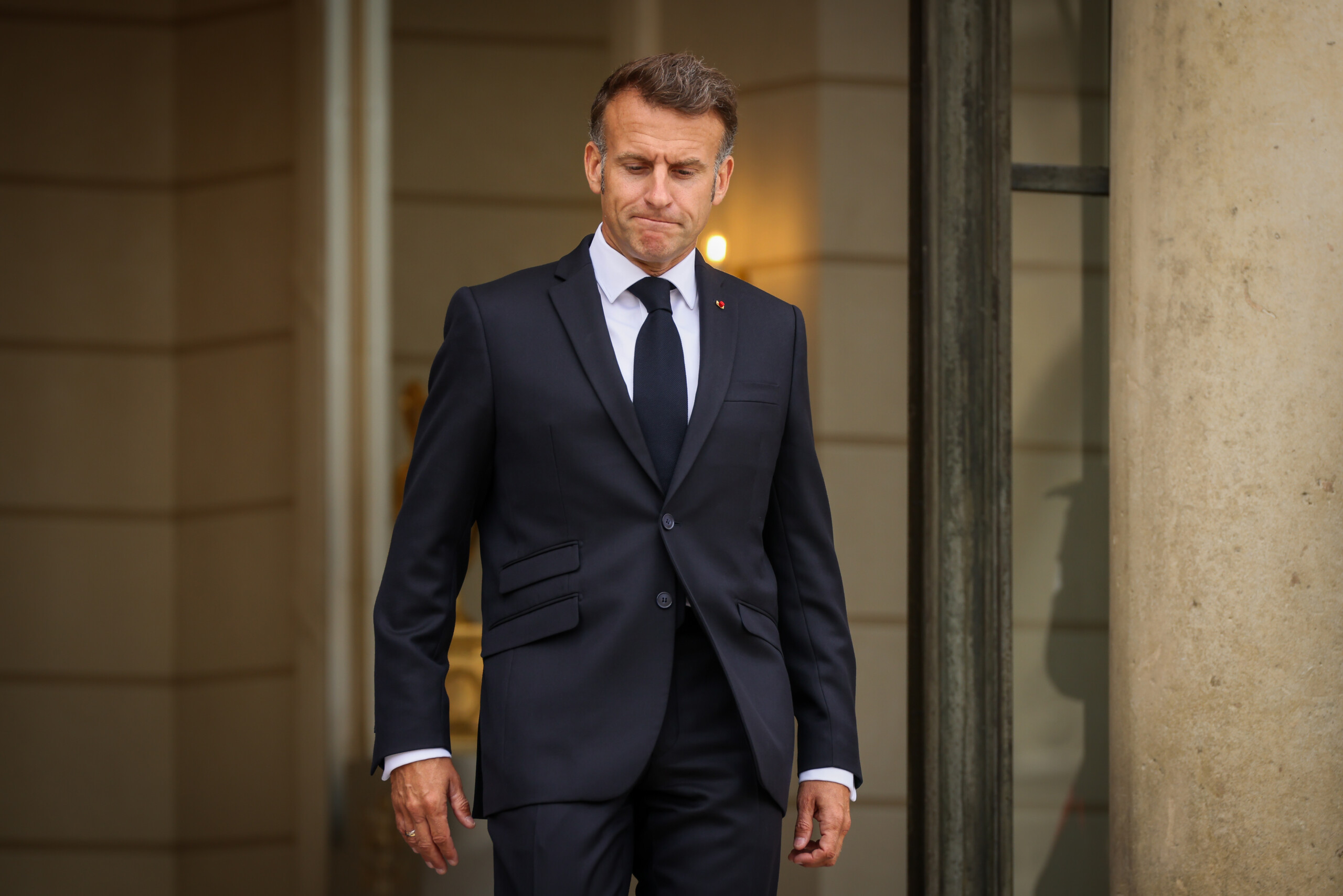 ukraine macron la cession du donbass nest pas une option sur la table scaled