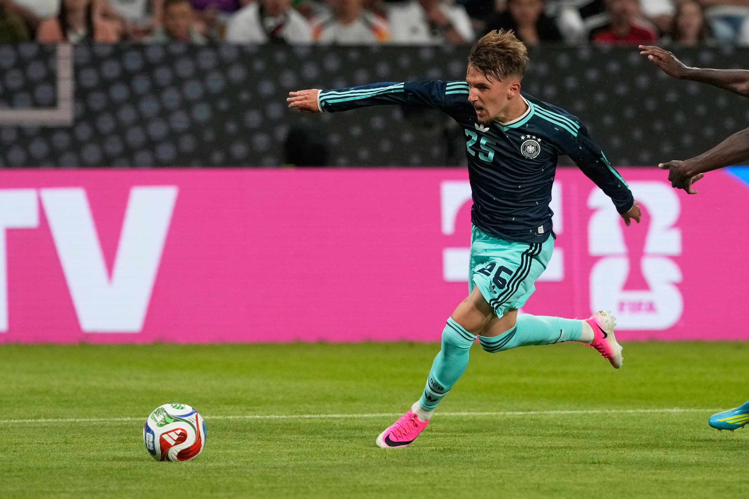 coupe du monde 2026 lallemagne perd karl sur blessure ouedraogo est appele scaled