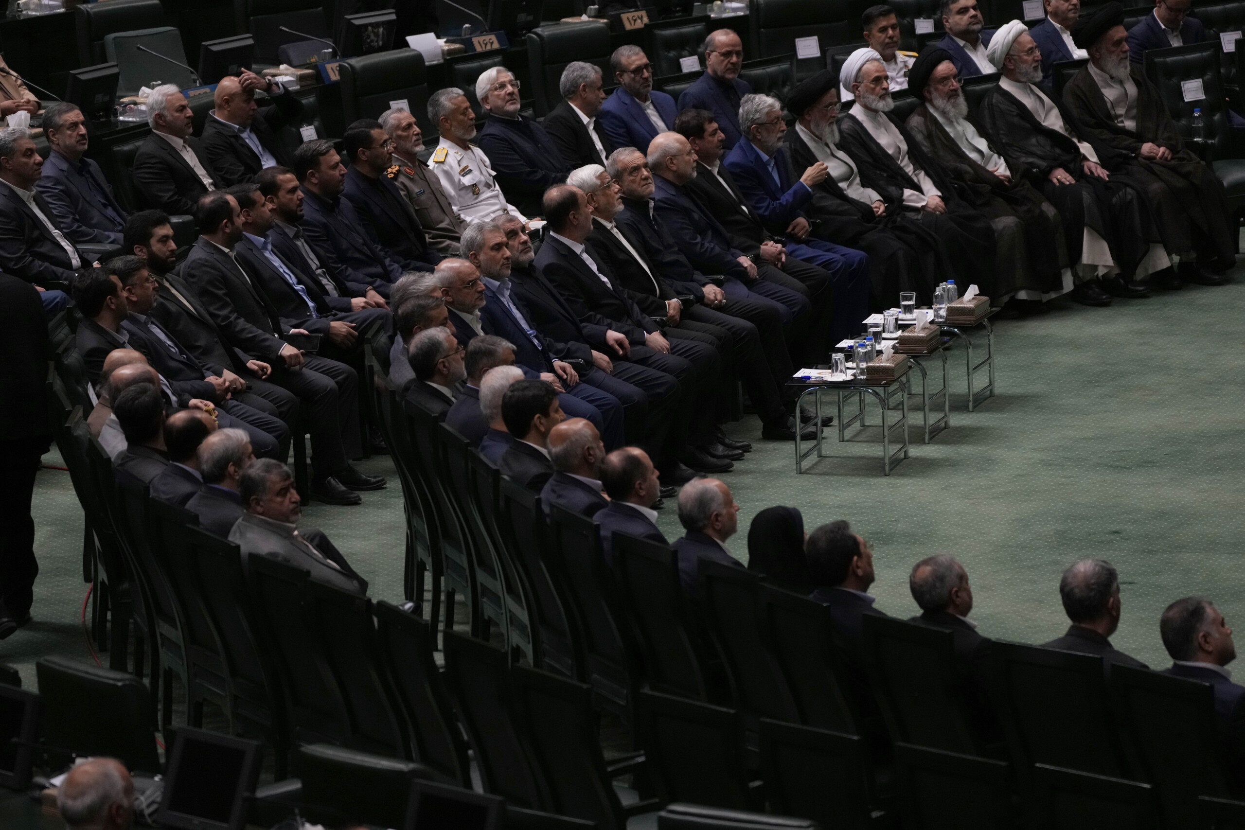 Liban : Téhéran promet une réponse « décisive et douloureuse » aux frappes sur Beyrouth 1 liban teheran promet une reponse decisive et douloureuse aux frappes sur beyrouth scaled