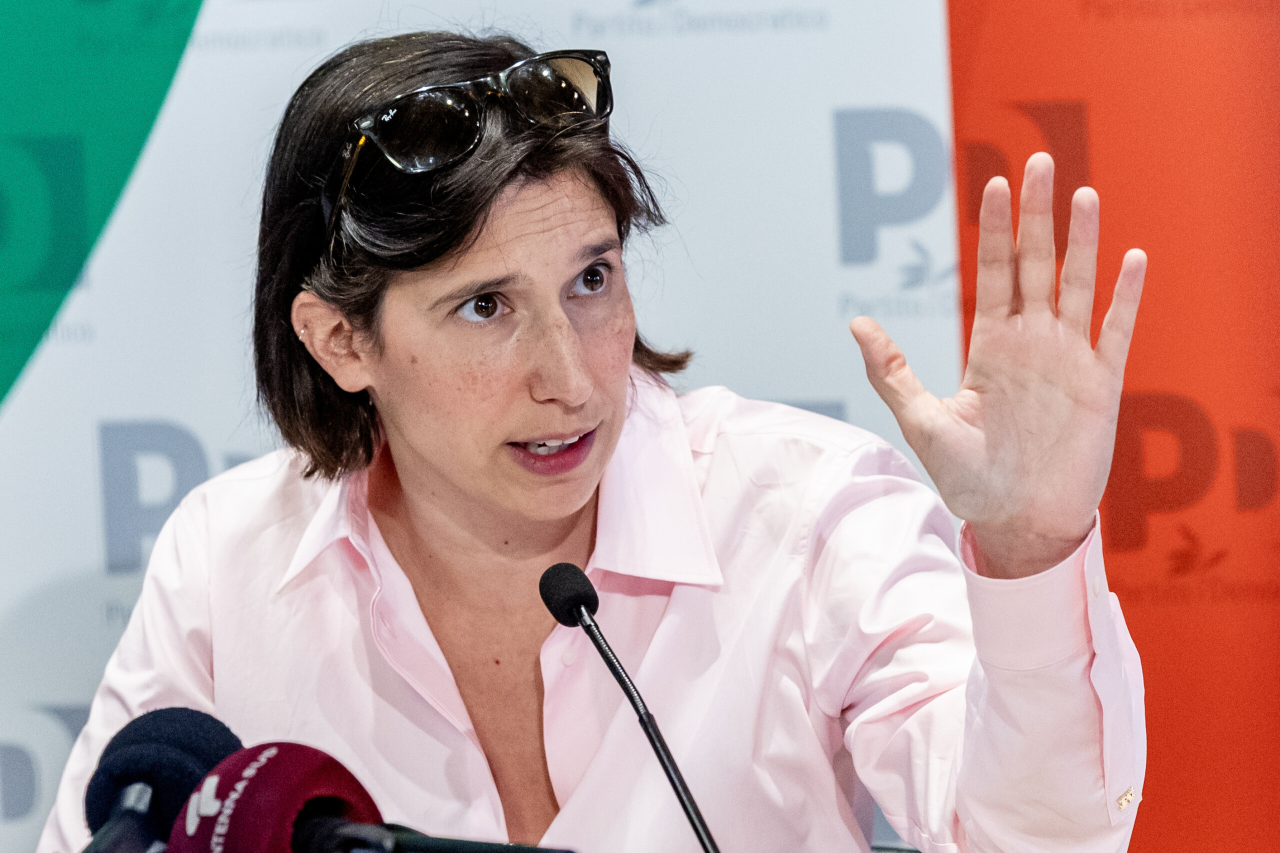 elections municipales schlein meloni a du mal avec la calculatrice cest une victoire claire du centre gauche scaled
