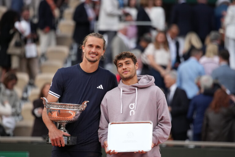 tennis cobolli une semaine speciale a paris mais maintenant il faut repartir de zero et rester lucide
