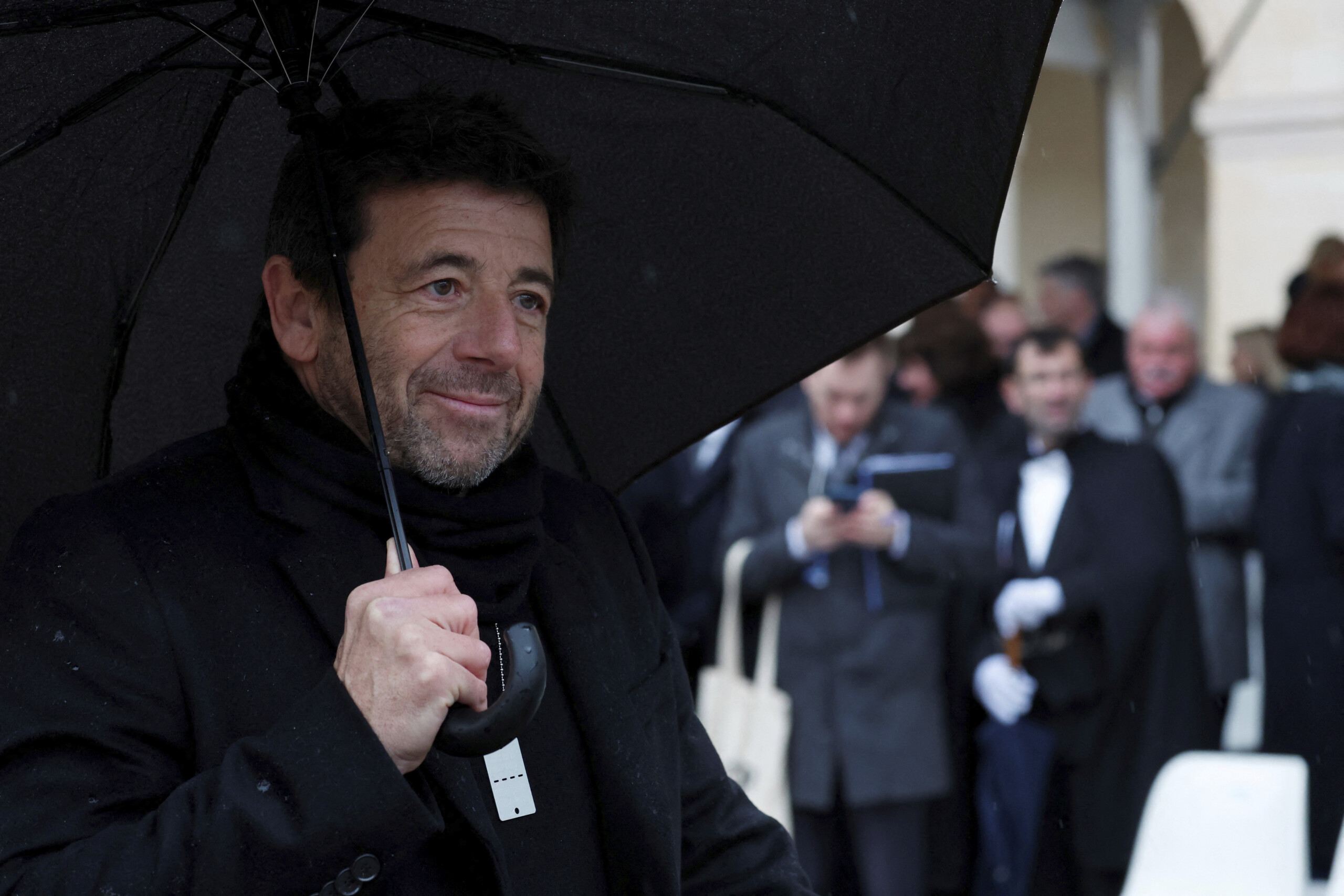 france nouvelle plainte contre patrick bruel le chanteur reste en garde a vue scaled