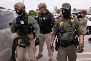 etats unis trump signe une loi de 70 milliards de dollars pour les activites de lutte contre limmigration clandestine