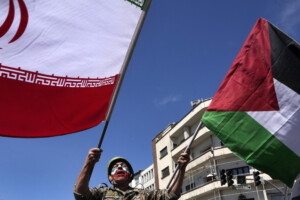 iran les pasdaran revendiquent lattaque contre la cinquieme flotte americaine a bahrein