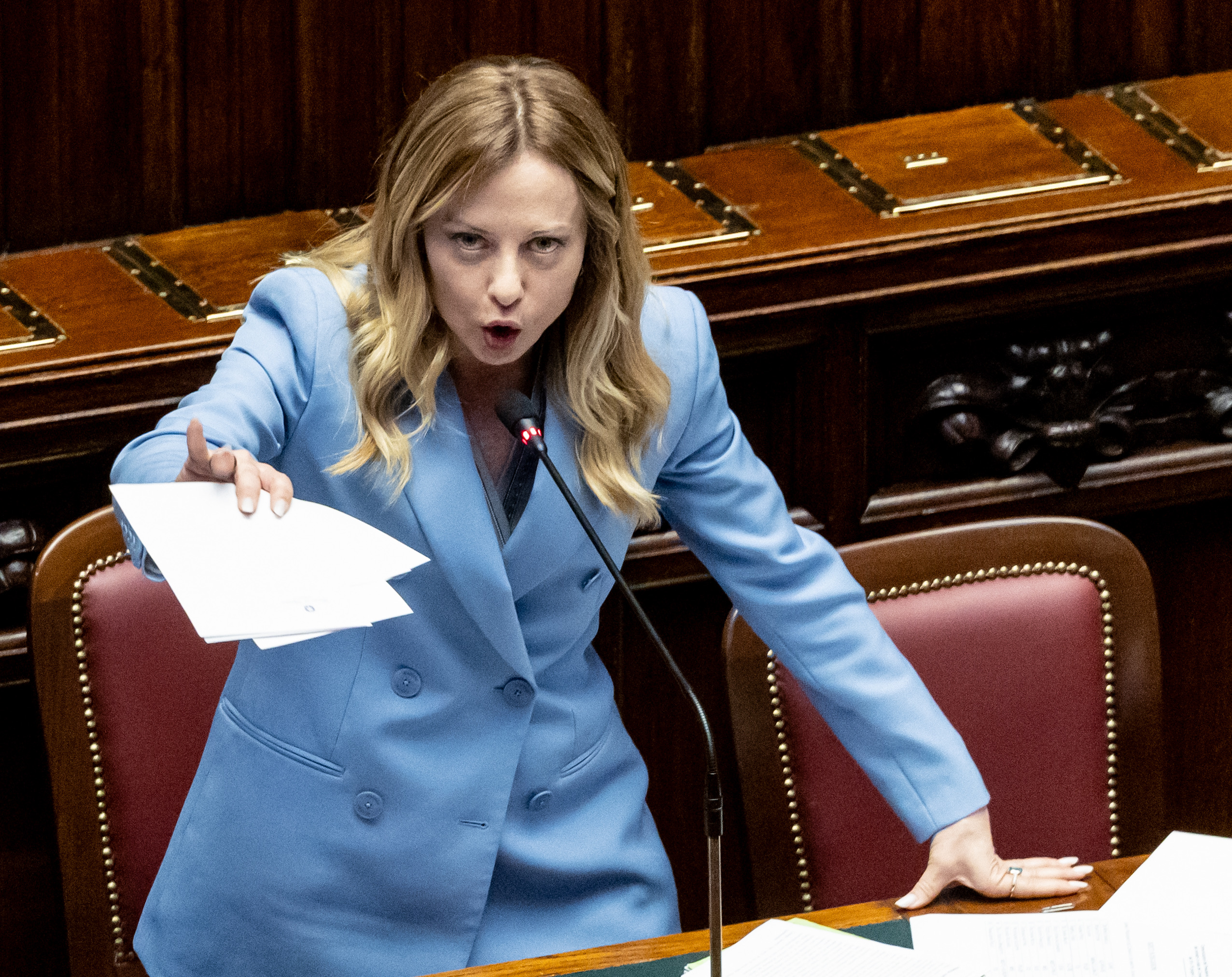 Fn, Meloni : « Ne parlez pas de véritable droite, car celle-ci n'a jamais servi les intérêts de la gauche » 1 fn meloni ne parlez pas de veritable droite car celle ci na jamais servi les interets de la gauche