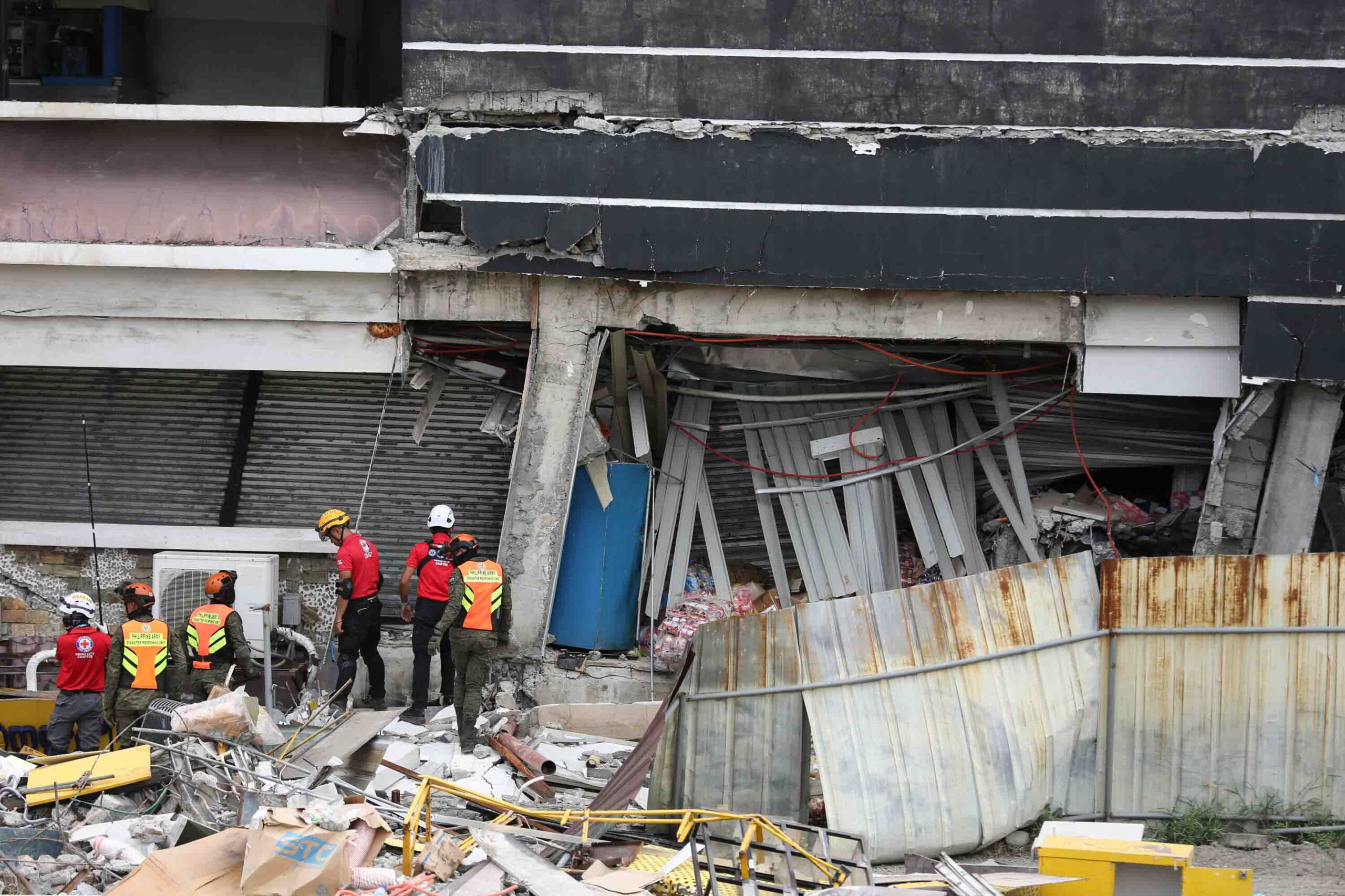 Philippines : le bilan du séisme à Mindanao s'élève désormais à 55 morts 1 philippines le bilan du seisme a mindanao seleve desormais a 55 morts scaled
