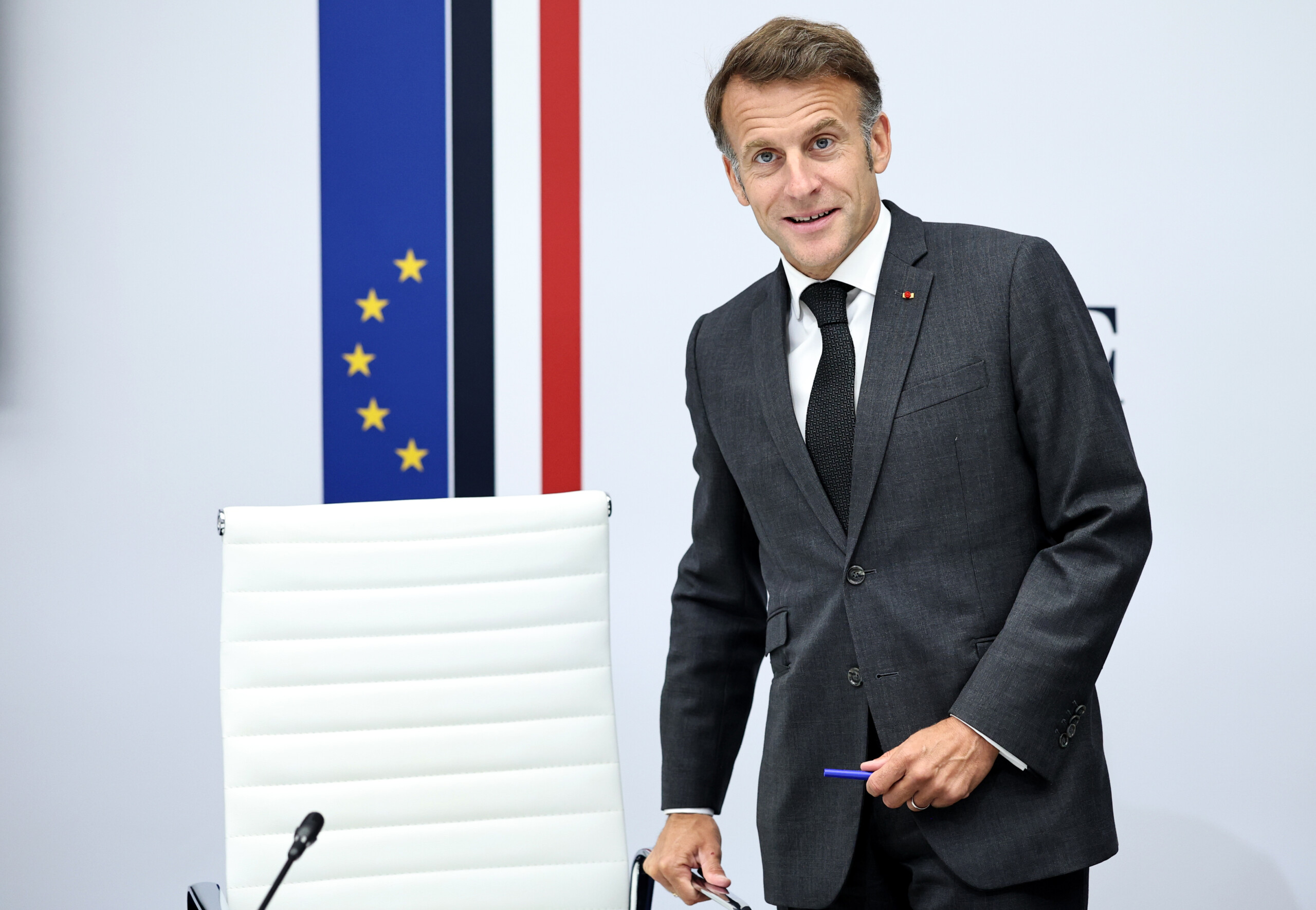 France, Macron : « Nous fermerons les comptes sur les réseaux sociaux des moins de 15 ans d'ici la fin de l'année » 1 france macron nous fermerons les comptes sur les reseaux sociaux des moins de 15 ans dici la fin de lannee scaled